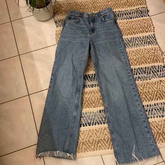 Zara Jeans - High Waisted, High Rise, Wide Leg - Picture 2 of 7